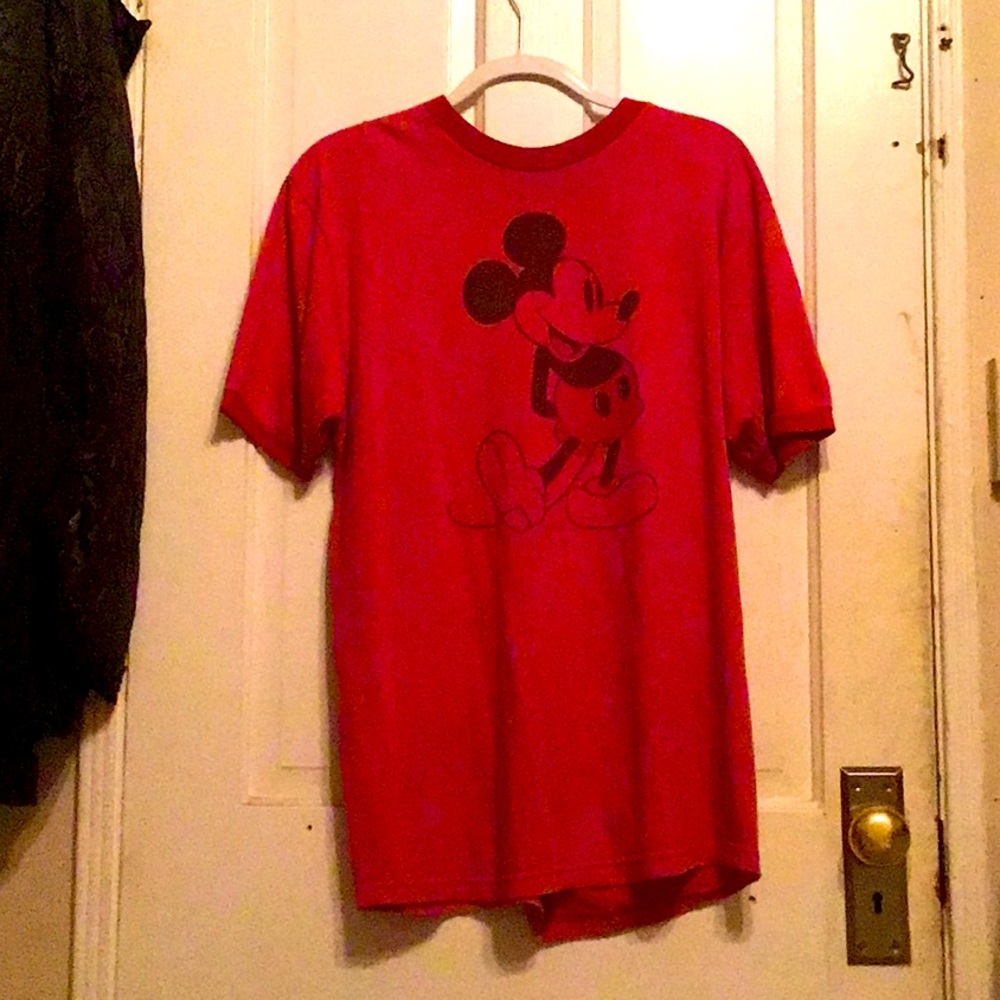 Authentic Micky Mouse shirt with a vintage look